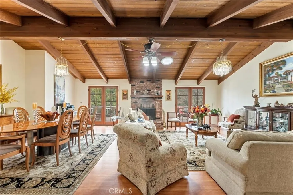 https://cdn.realtyfeed.com/cdn/127/306360695/663da5c6b80f7039a704ec4c11028706.webp