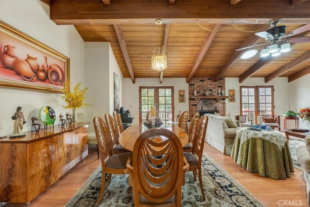 https://cdn.realtyfeed.com/cdn/127/306360695/a18c3fb7ced5203c5e6e41ff5e2c4690.webp