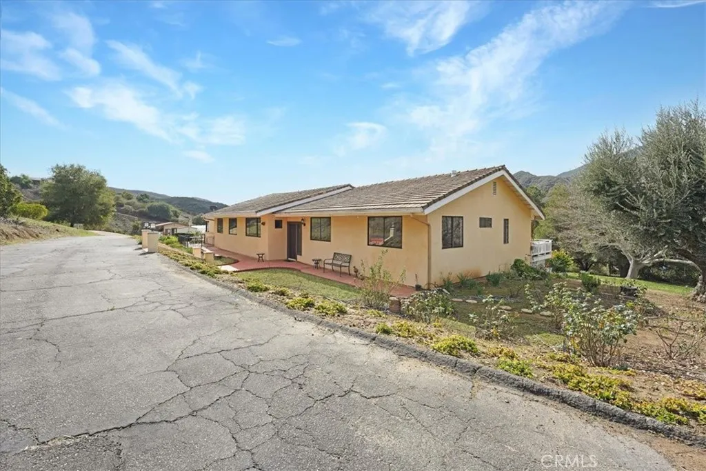 https://cdn.realtyfeed.com/cdn/127/306360695/c6be70cae0b6767d1e6cf4a07bb2bbd3.webp