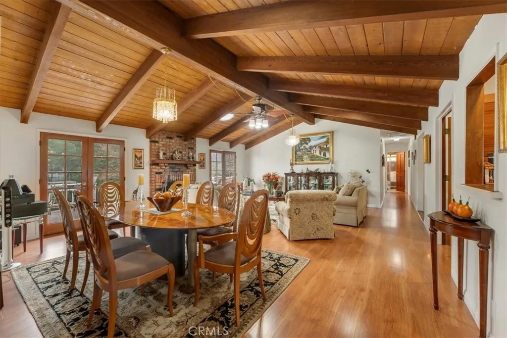 https://cdn.realtyfeed.com/cdn/127/306360695/e44bd99d8dc1ed4b19cfdcf7e20120c4.webp