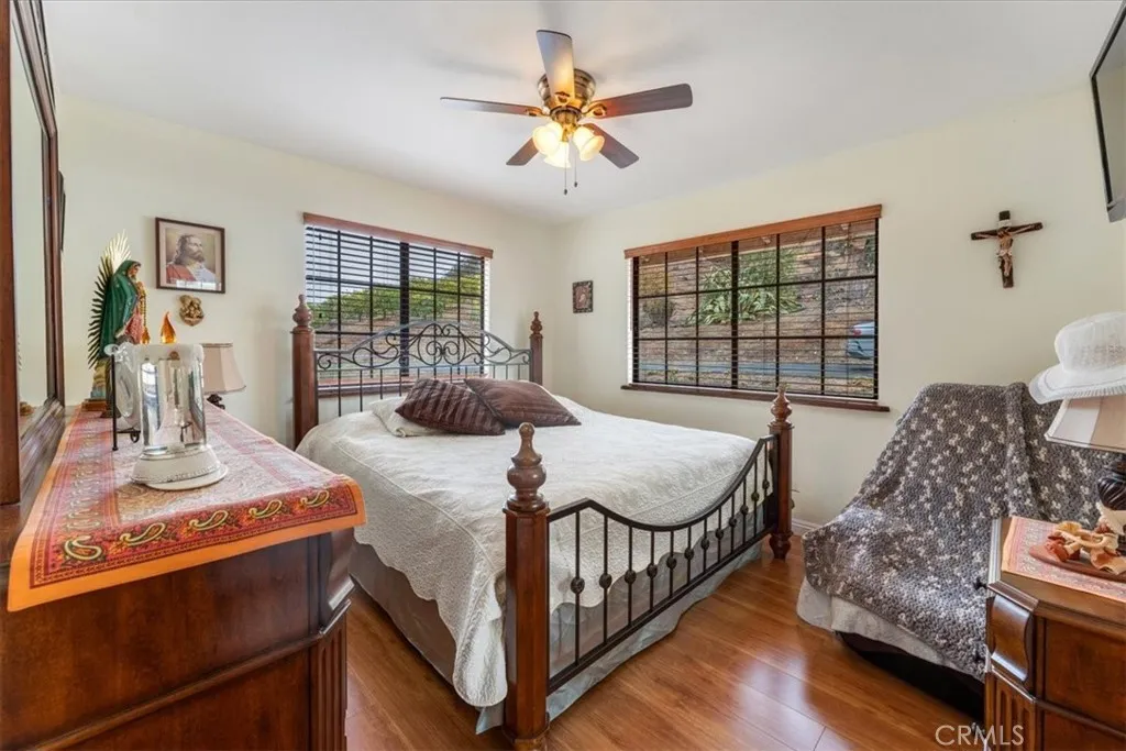 https://cdn.realtyfeed.com/cdn/127/306360695/f57280943028fd0d3184175927ad1cab.webp