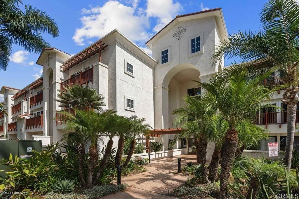 https://cdn.realtyfeed.com/cdn/127/306360824/30af9e015b759c40b063891a2caa33c9.webp