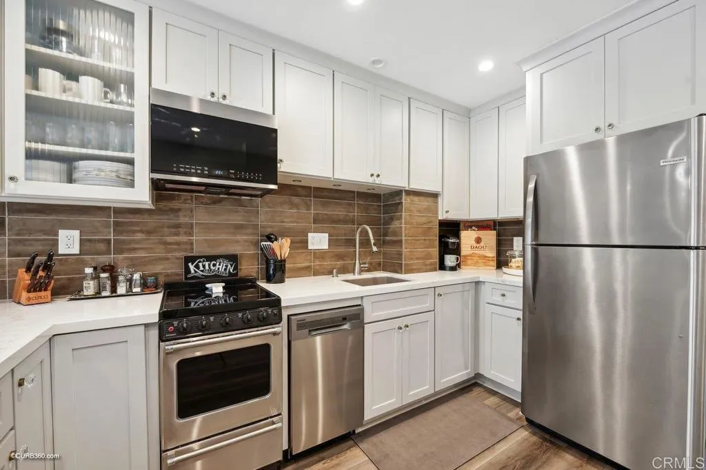 https://cdn.realtyfeed.com/cdn/127/306360824/84e7389732a705f683b5649ae02fcf31.webp