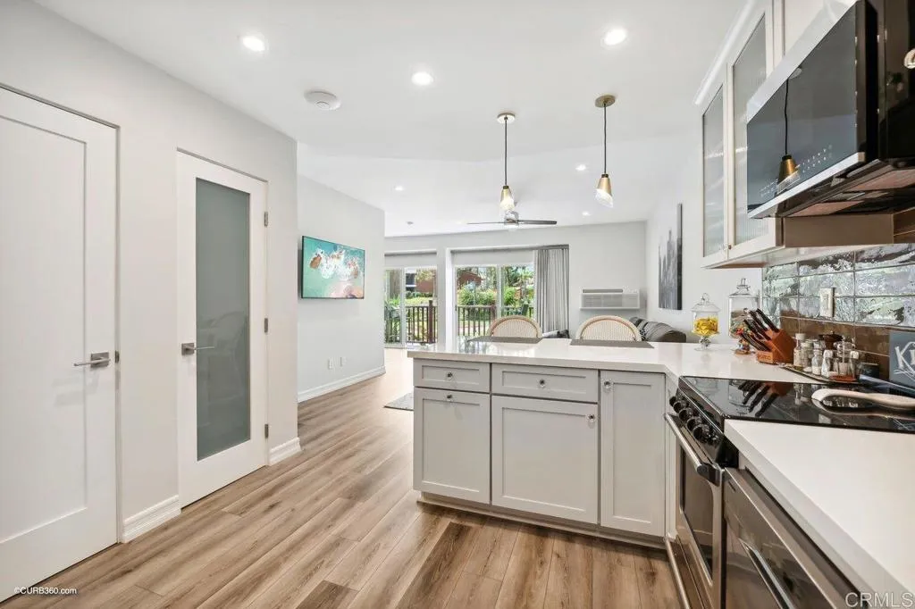 https://cdn.realtyfeed.com/cdn/127/306360824/d922d8b065c13aadcb8621714c83e4b7.webp