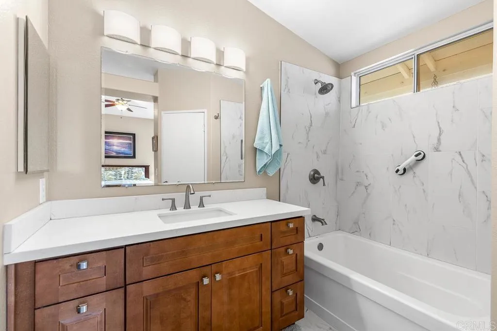 https://cdn.realtyfeed.com/cdn/127/306361441/f91cb464144b05519aca2df675f39207.webp