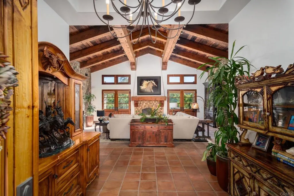 https://cdn.realtyfeed.com/cdn/127/306361626/88b5189c7a6e3e5fb21837c9dad3232d.webp