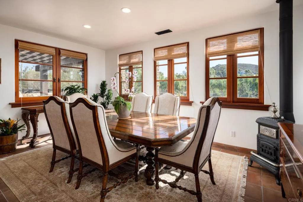 https://cdn.realtyfeed.com/cdn/127/306361626/f17305bc560164b00192c7a96697b313.webp