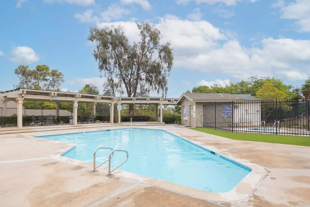 Photo #30: PTP2501033 Listing: Photo #30