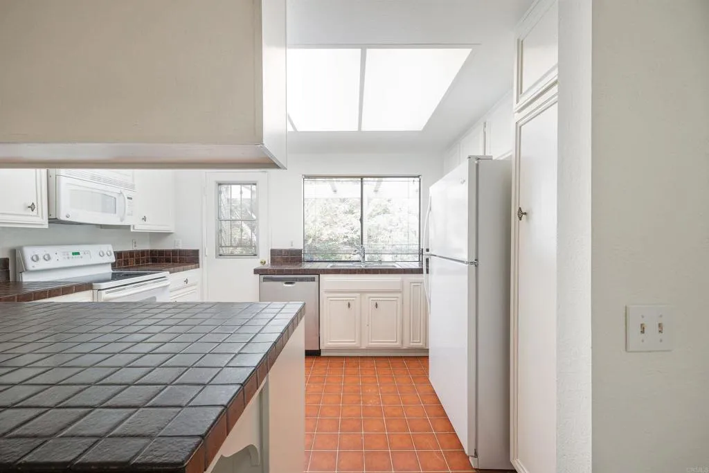 Photo #11: PTP2501033 Listing: Photo #11