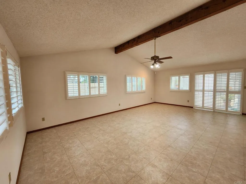 https://cdn.realtyfeed.com/cdn/127/306363463/022cf31854bd54a35024bb13669a1ed1.webp