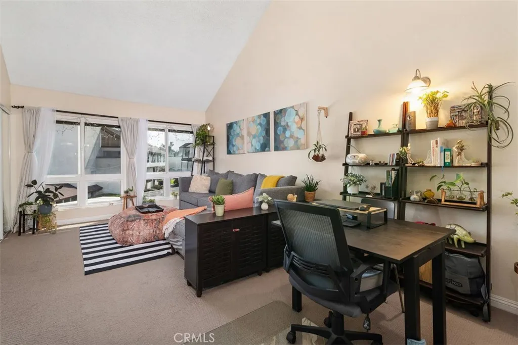 Primary Photo for MLS#: IV25031884