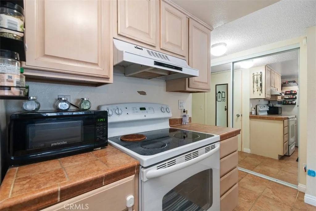 Photo #8: IV25031884 Listing: Photo #8