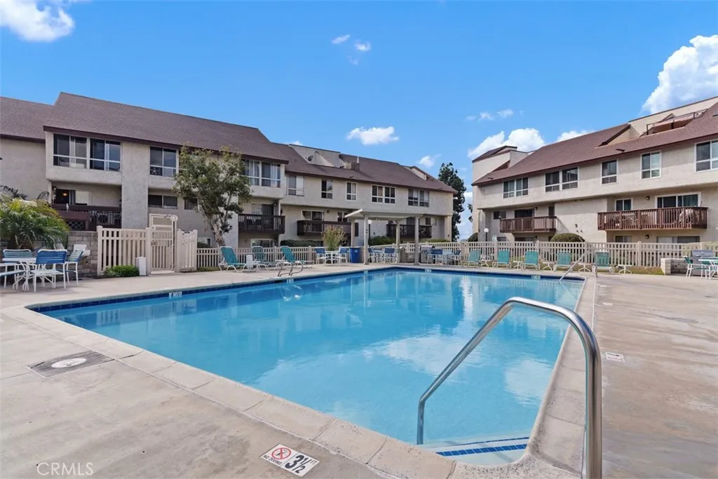 https://cdn.realtyfeed.com/cdn/127/306363572/88f30c6628eb83756fdafe0f914a841e.webp