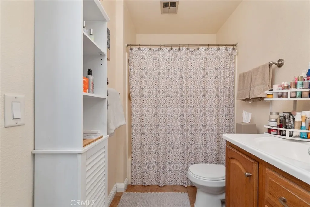 https://cdn.realtyfeed.com/cdn/127/306363572/8cfedc1ed4c37886fdb26e0684fe6d27.webp