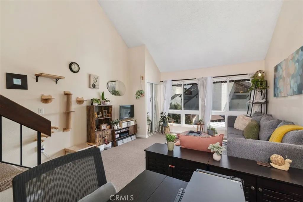 Photo #4: IV25031884 Listing 