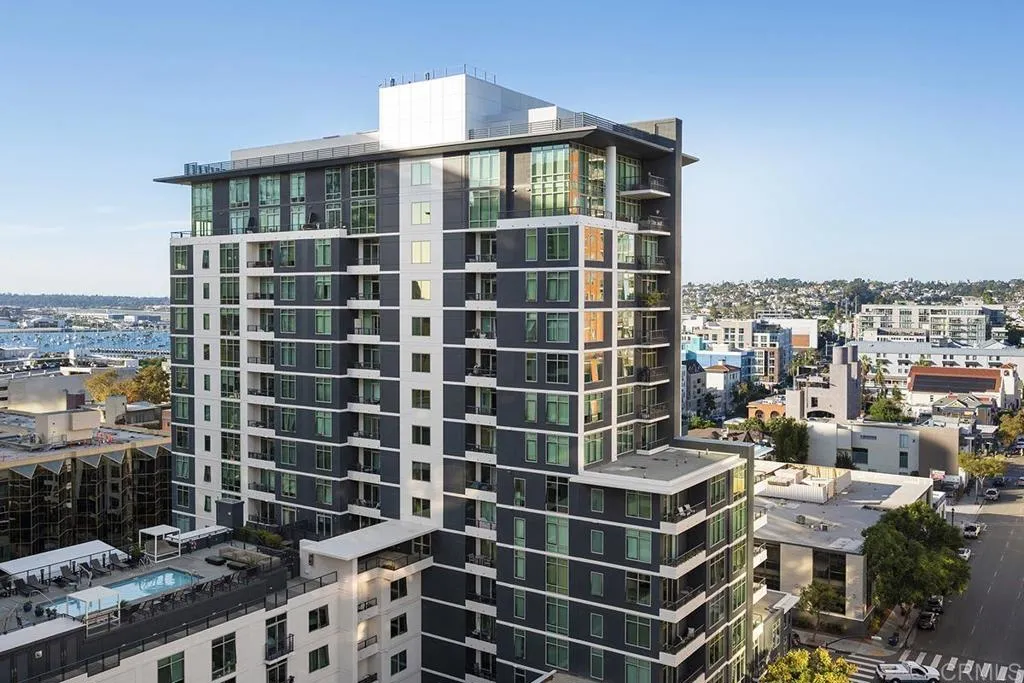 https://cdn.realtyfeed.com/cdn/127/306363821/1bafac639ddf430b2030cbc5eedc0ef9.webp