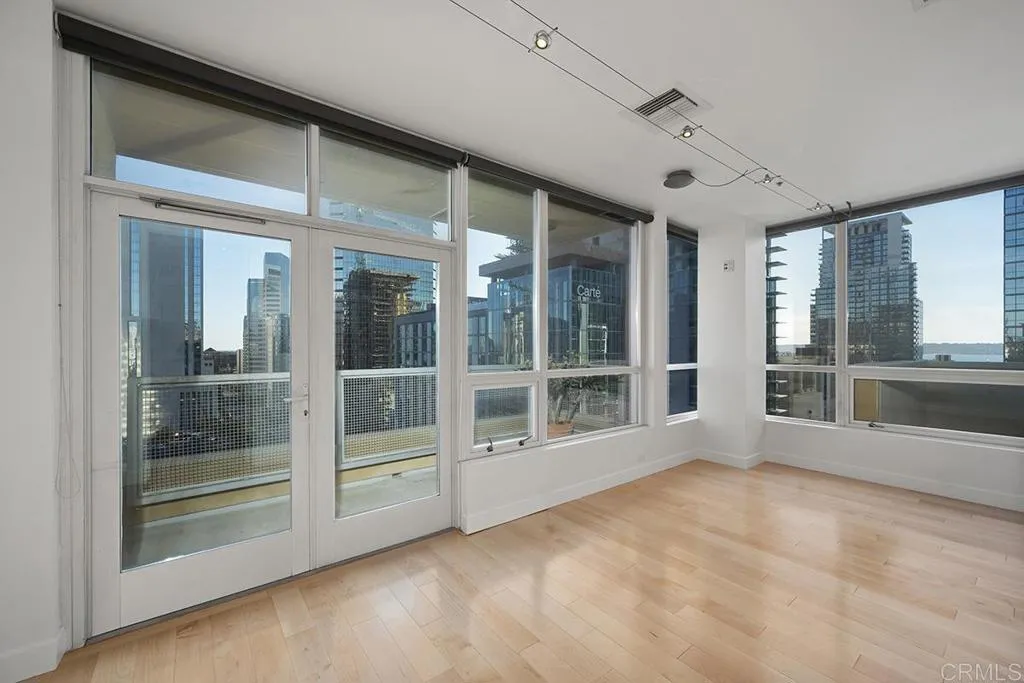 https://cdn.realtyfeed.com/cdn/127/306363821/b005e4892e6f0365676602a3df29abf6.webp