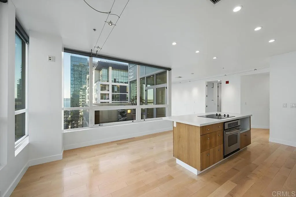https://cdn.realtyfeed.com/cdn/127/306363821/e5c165ff1698f3ceac665876d6d203bd.webp
