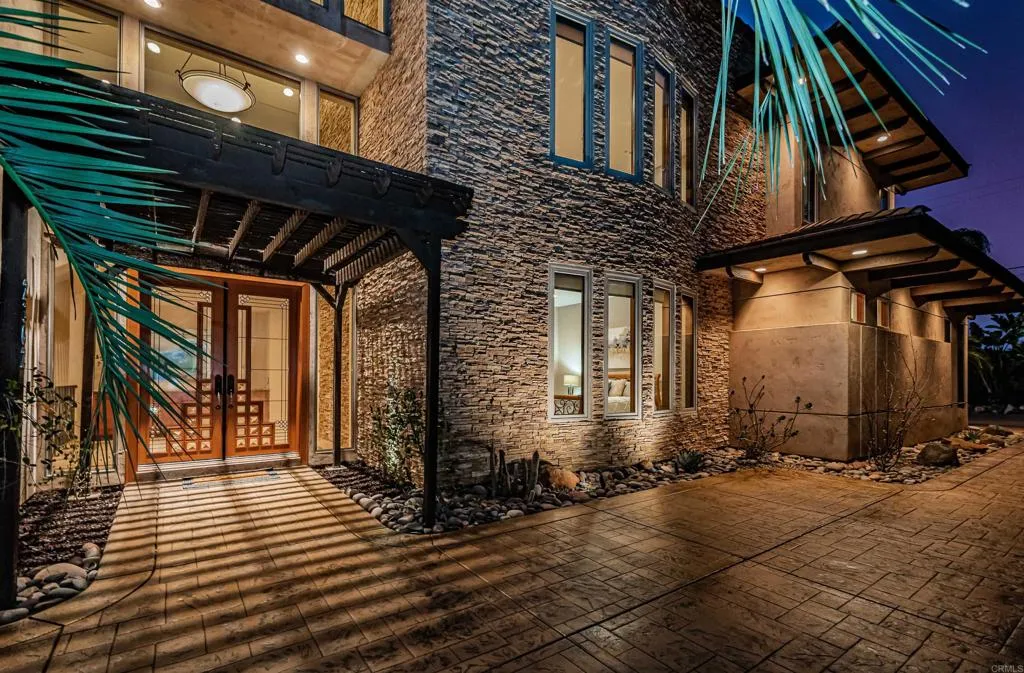2362 Edgehill Road, Vista, CA, 92084