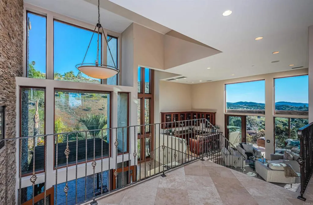 2362 Edgehill Road, Vista, CA, 92084