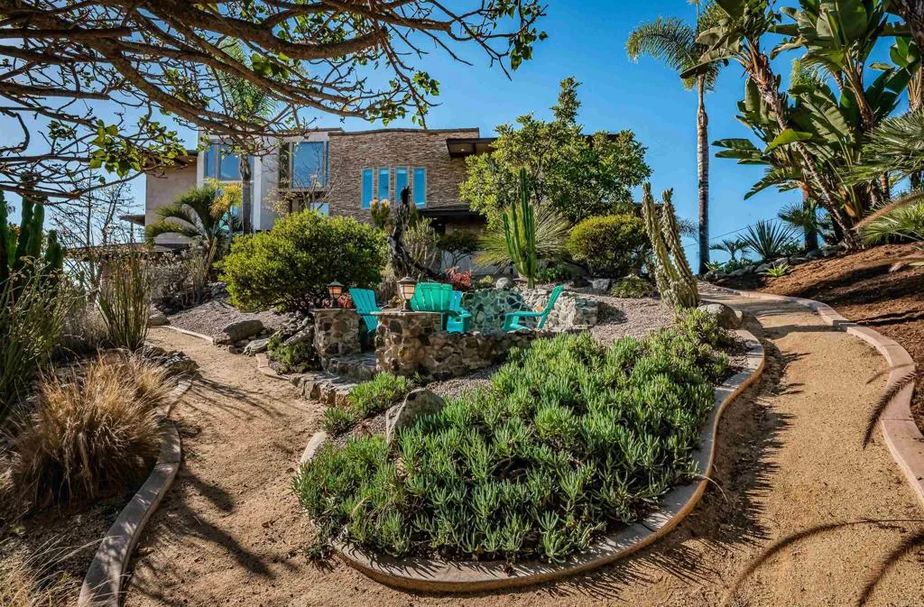 2362 Edgehill Road, Vista, CA, 92084