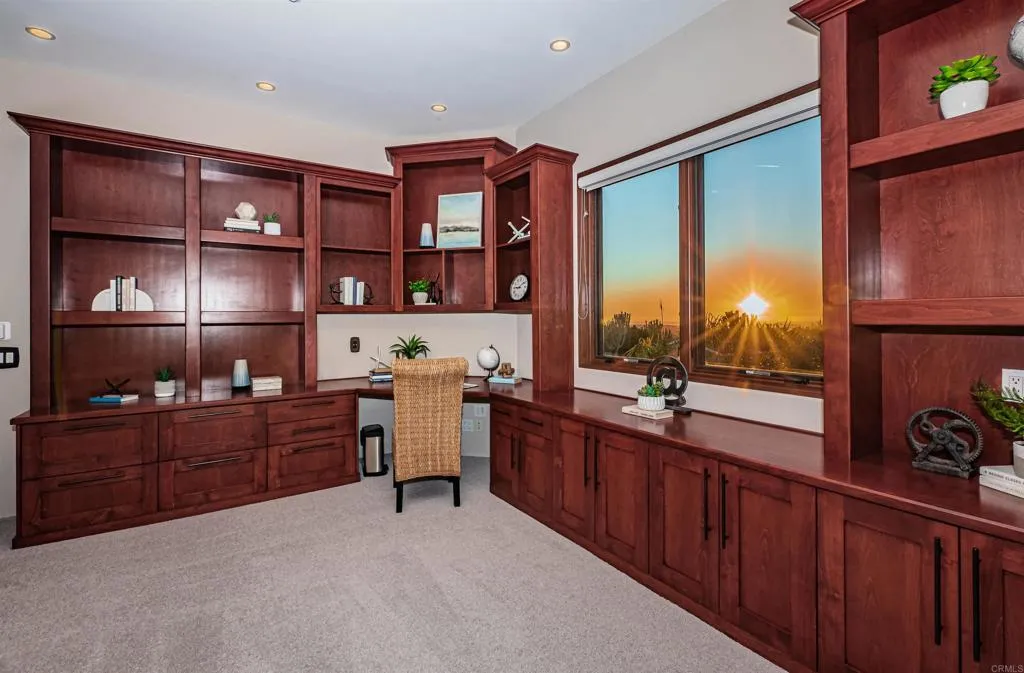 2362 Edgehill Road, Vista, CA, 92084