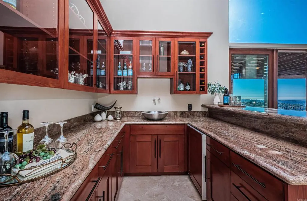 2362 Edgehill Road, Vista, CA, 92084