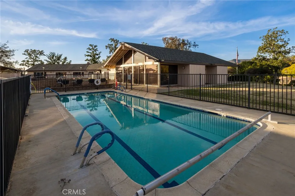 https://cdn.realtyfeed.com/cdn/127/306364000/068a6f3f0bd5b6f18329a8c42963011c.webp