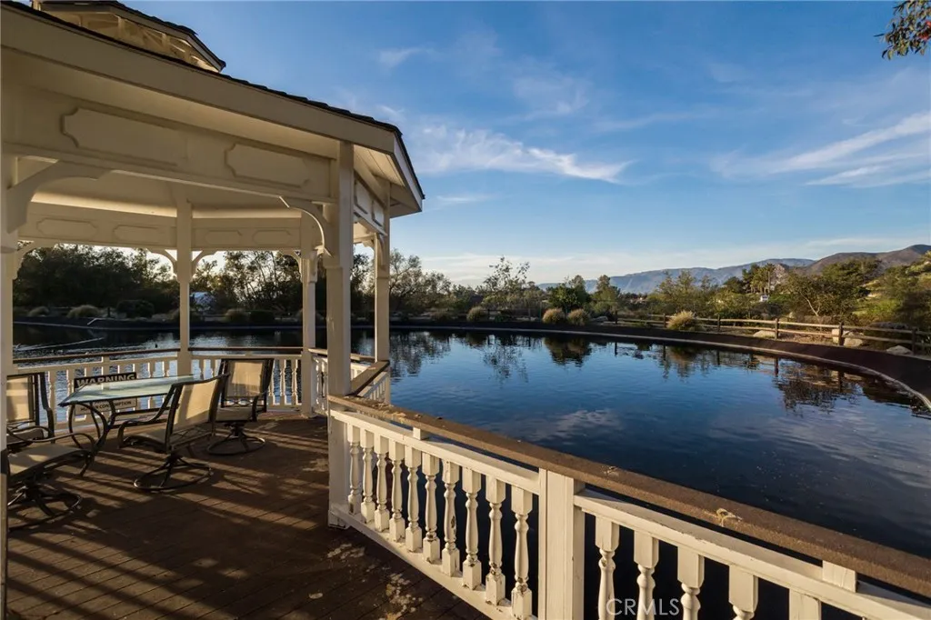 https://cdn.realtyfeed.com/cdn/127/306364000/895dcafdc4dc54a837291eff80c690f1.webp