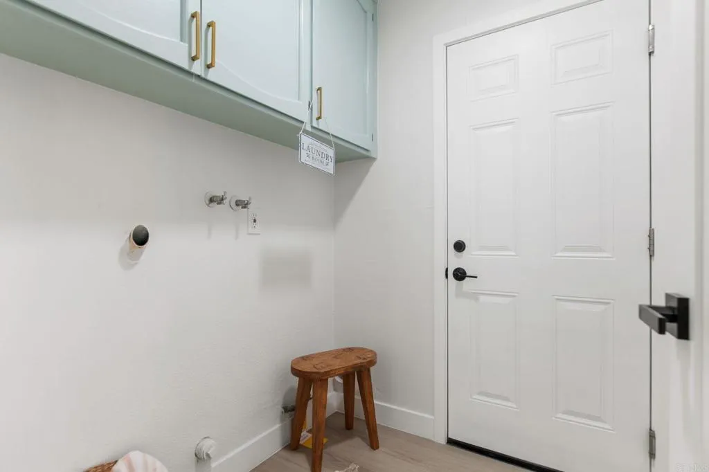 https://cdn.realtyfeed.com/cdn/127/306364353/54c8ac5a46b4e988cf86d2a3e1a354d9.webp