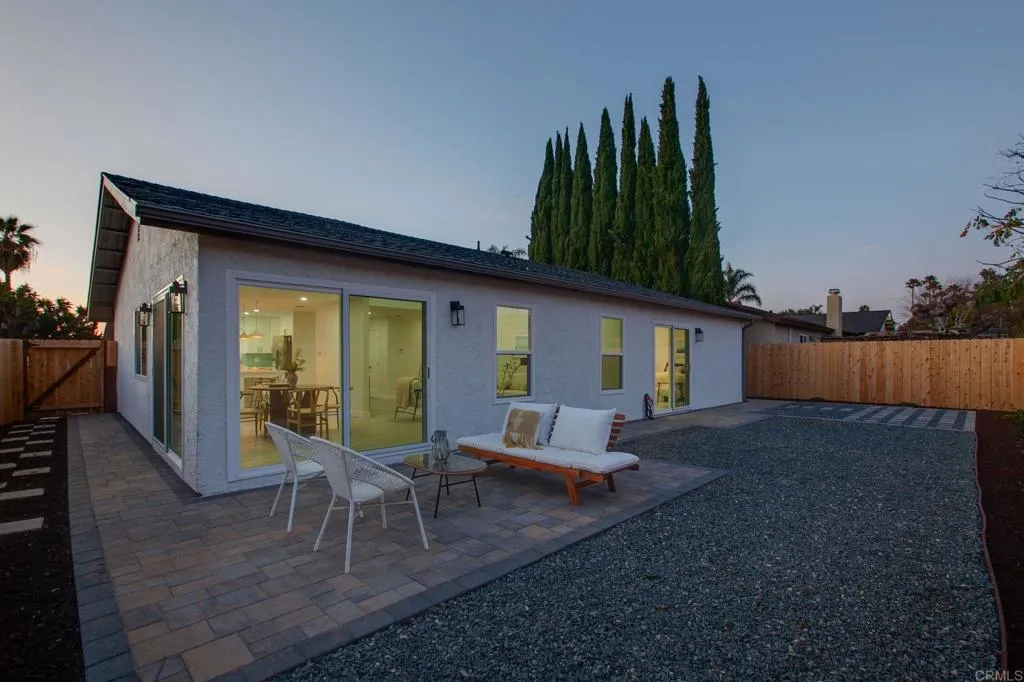 https://cdn.realtyfeed.com/cdn/127/306364353/f61a95c0e604cc20f6224b2f0012416a.webp