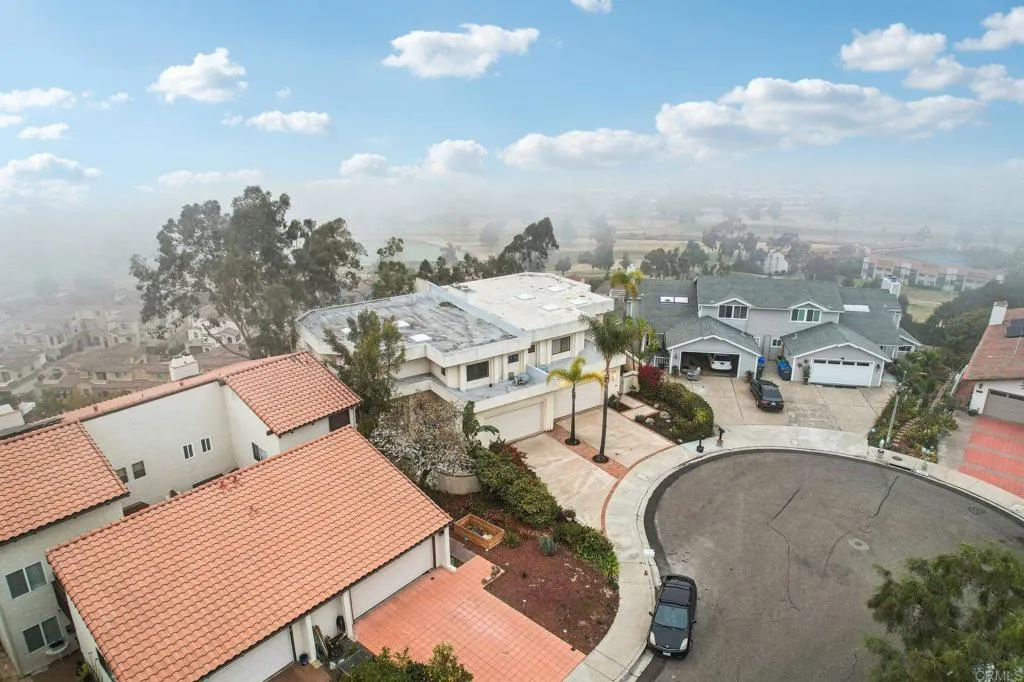 https://cdn.realtyfeed.com/cdn/127/306364408/662d8c84b1856311beb9ec5b007be8c1.webp