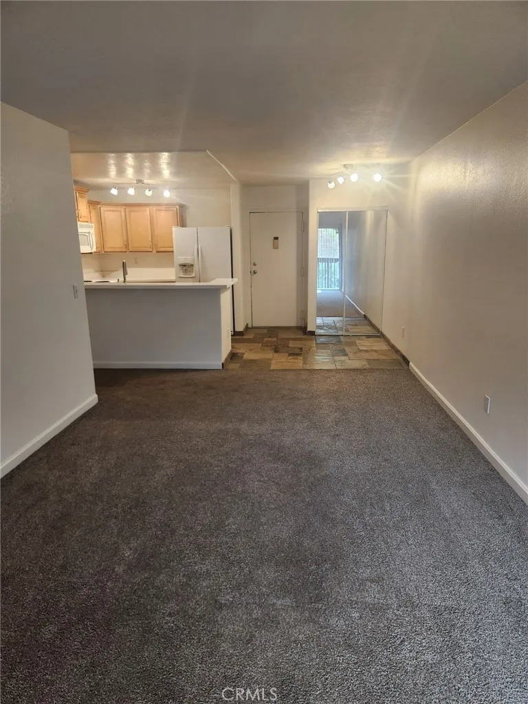 https://cdn.realtyfeed.com/cdn/127/306364538/2ed6d9ddbb7a411885e4e9d88bca3054.webp