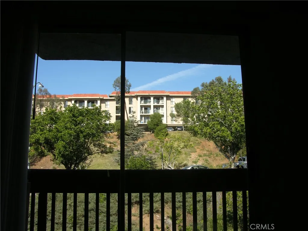 https://cdn.realtyfeed.com/cdn/127/306364538/67d1a2f8de57ca7c1d20752f6e0c97ea.webp