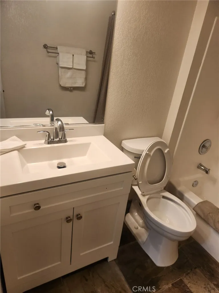 https://cdn.realtyfeed.com/cdn/127/306364538/cfe12dd5014342562822d97d816af3a0.webp