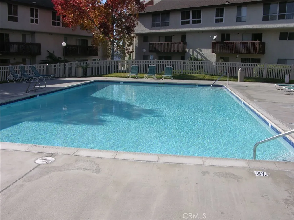 https://cdn.realtyfeed.com/cdn/127/306364538/e9b9c3128b78bdb431fbf9da9b8584e1.webp