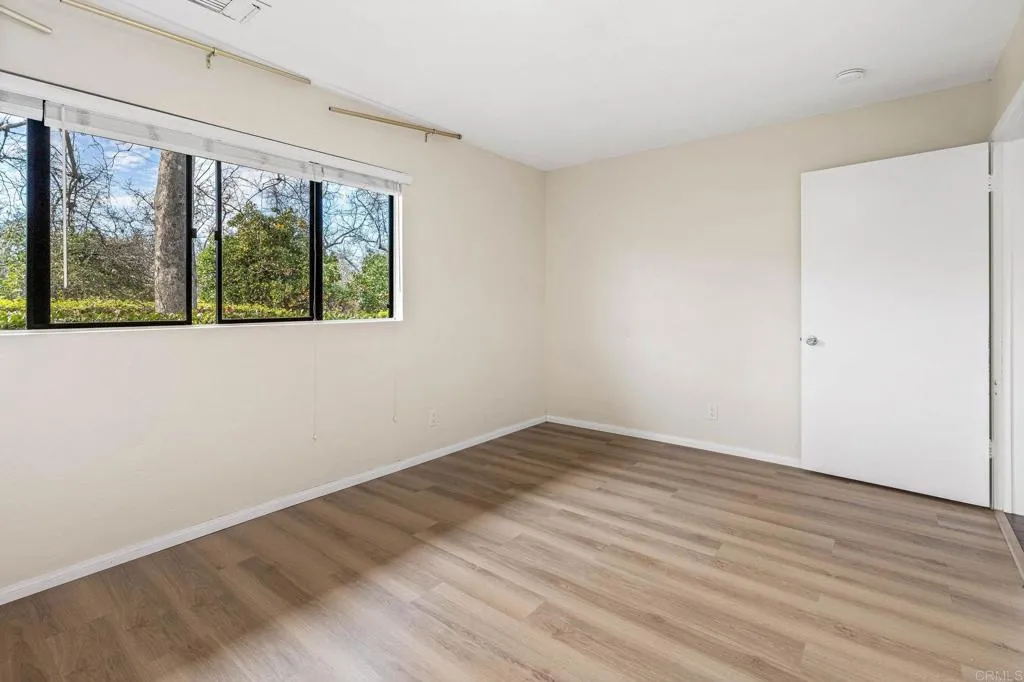 https://cdn.realtyfeed.com/cdn/127/306364604/2648bde09325165539aa58f90dd839f5.webp