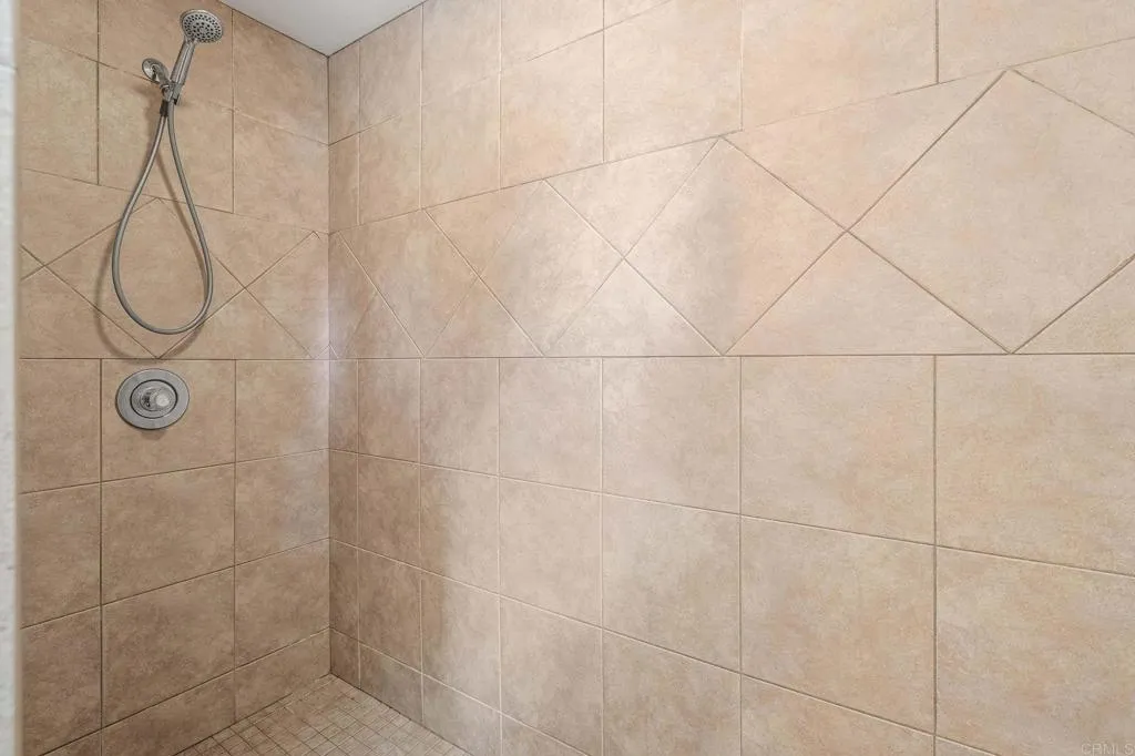 https://cdn.realtyfeed.com/cdn/127/306364604/7f9ef78ff062f6b63bfed266bed480e8.webp