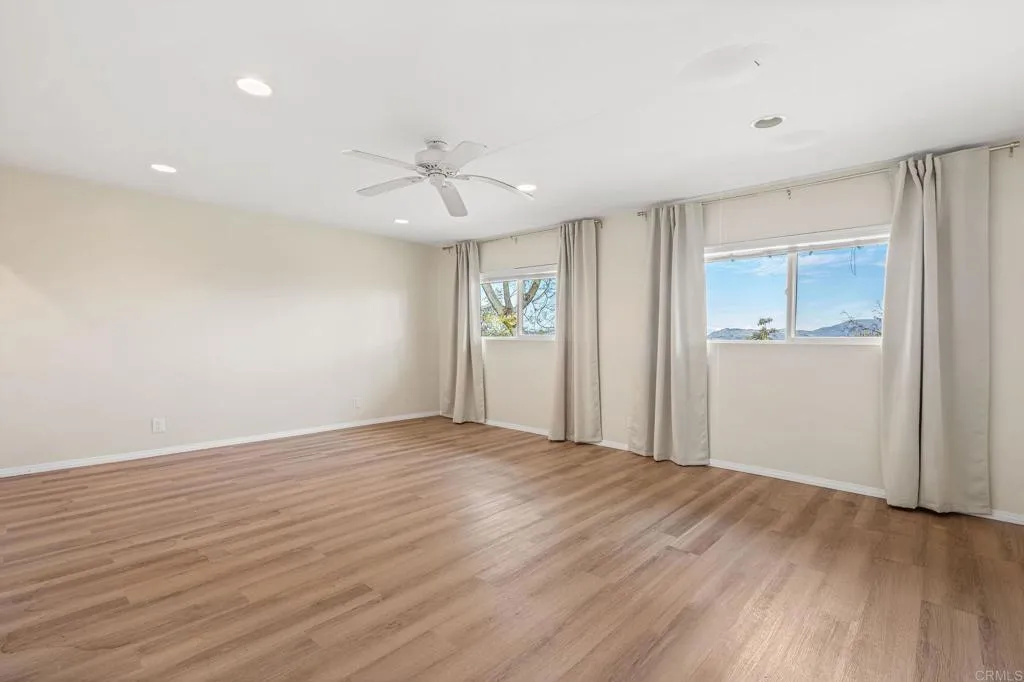 https://cdn.realtyfeed.com/cdn/127/306364604/96db73fb3702ea44a40b630ed786659f.webp