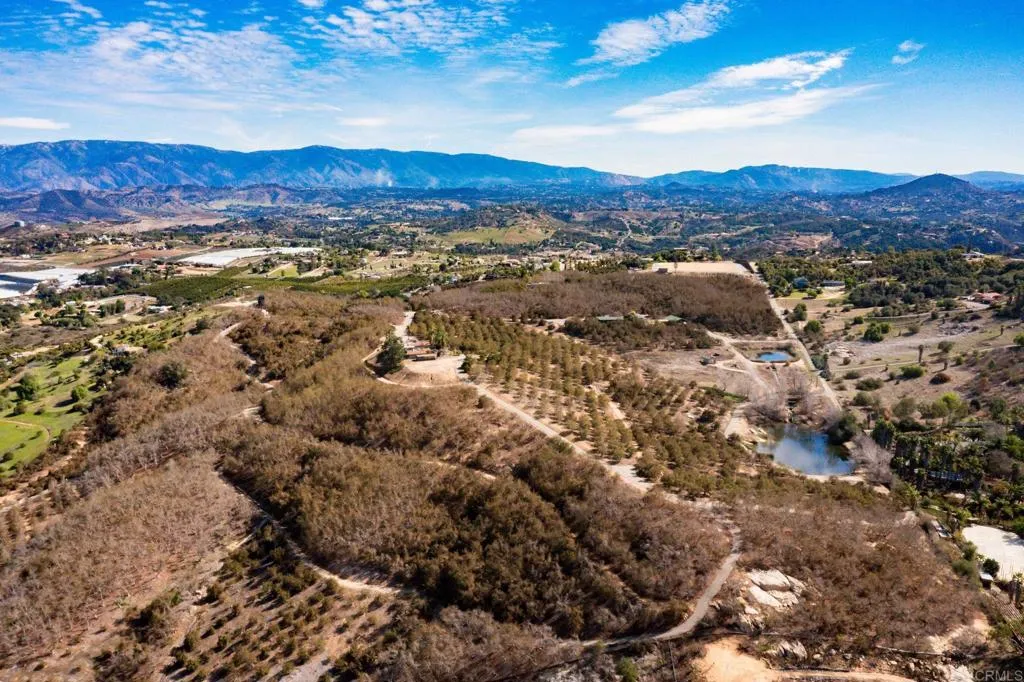 https://cdn.realtyfeed.com/cdn/127/306364604/9cb796092b37605766ab9ecbd19ec6ee.webp