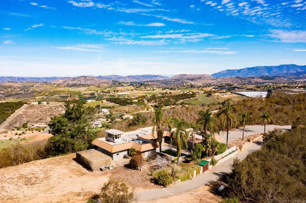https://cdn.realtyfeed.com/cdn/127/306364604/d777a070ef25c6d1cfc8871560c95584.webp