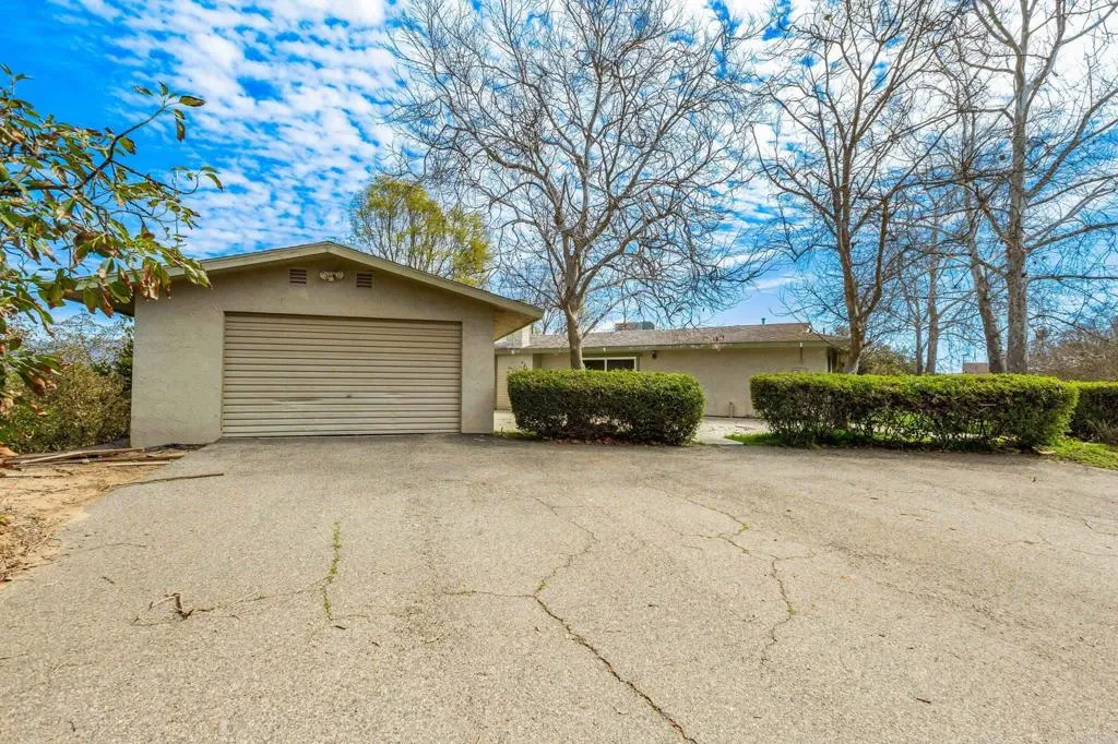 https://cdn.realtyfeed.com/cdn/127/306364604/e8a161edccada8e2c883617662861349.webp
