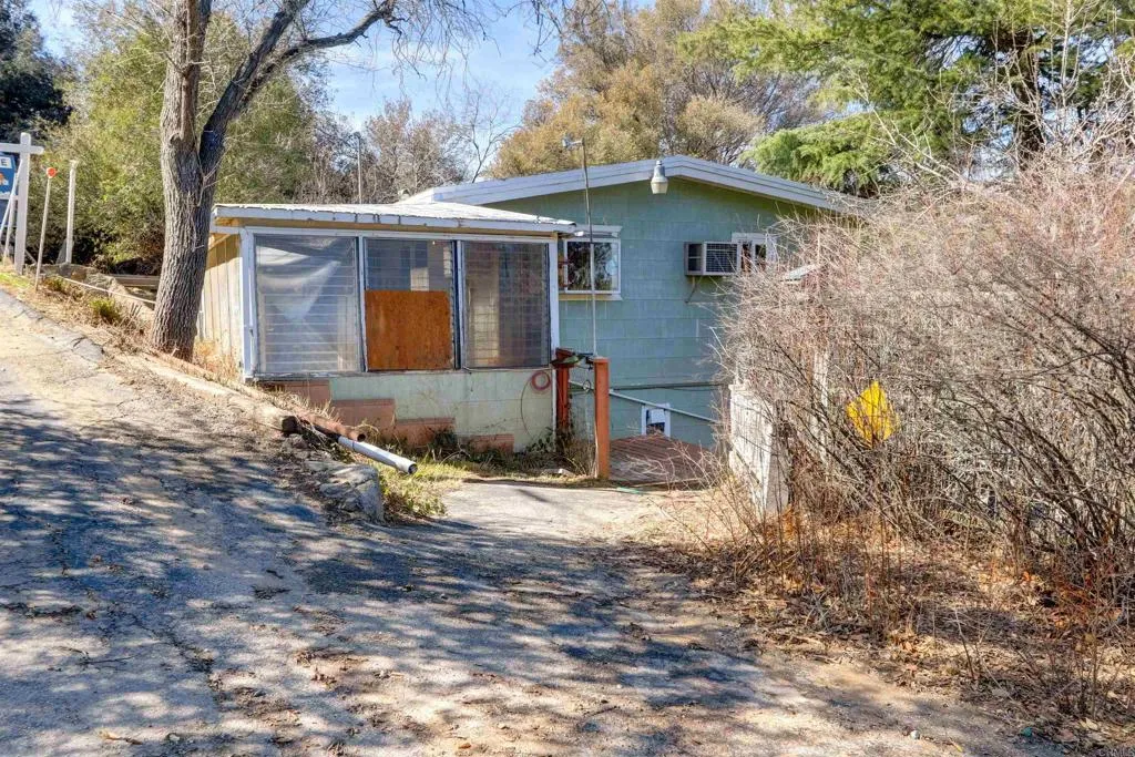 https://cdn.realtyfeed.com/cdn/127/306364629/7031f24ed0bfcb67413cb2d9fc8af937.webp