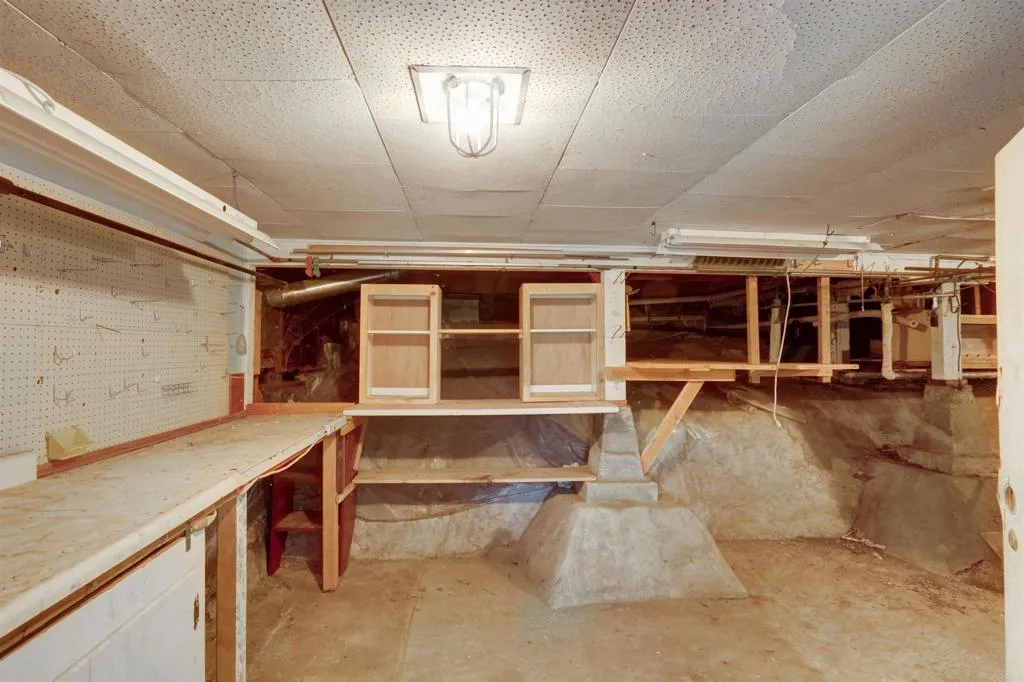 https://cdn.realtyfeed.com/cdn/127/306364629/ae1e2794898c886bb95c499aec0eda9e.webp