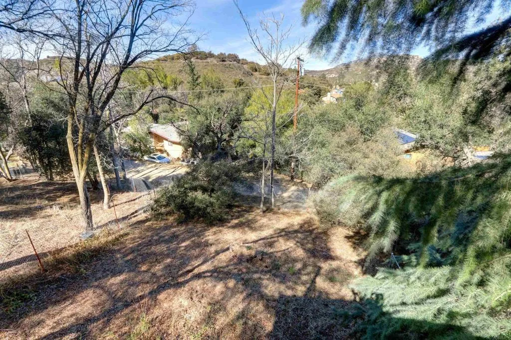 https://cdn.realtyfeed.com/cdn/127/306364629/e05784b5e69dc14cc9a609c0947581fb.webp