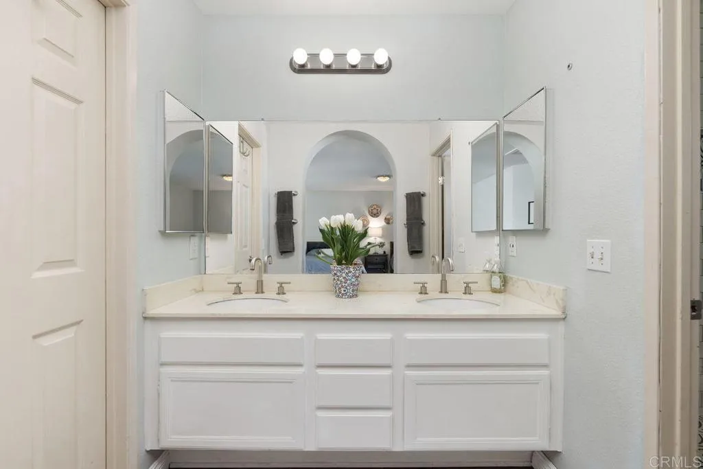 https://cdn.realtyfeed.com/cdn/127/306364759/9863df9b3368e82700dcdd44c7177b8f.webp