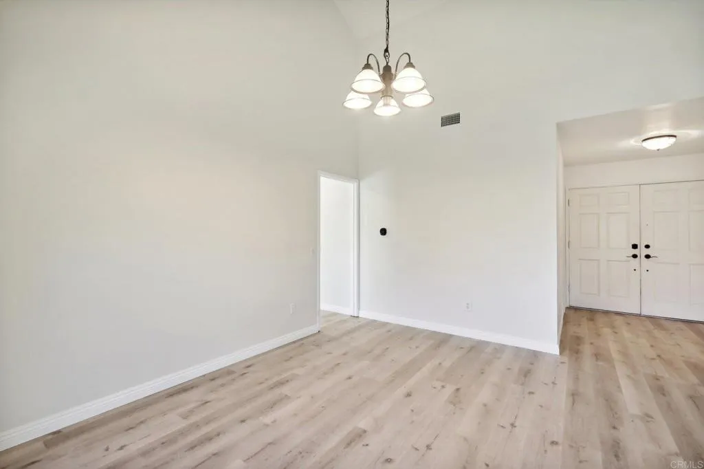 https://cdn.realtyfeed.com/cdn/127/306364761/3bd8b8a343b01662b46567379c08ab0a.webp