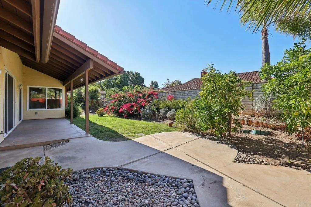 https://cdn.realtyfeed.com/cdn/127/306364761/8b68e789cd581af5adc713b83e7cb980.webp