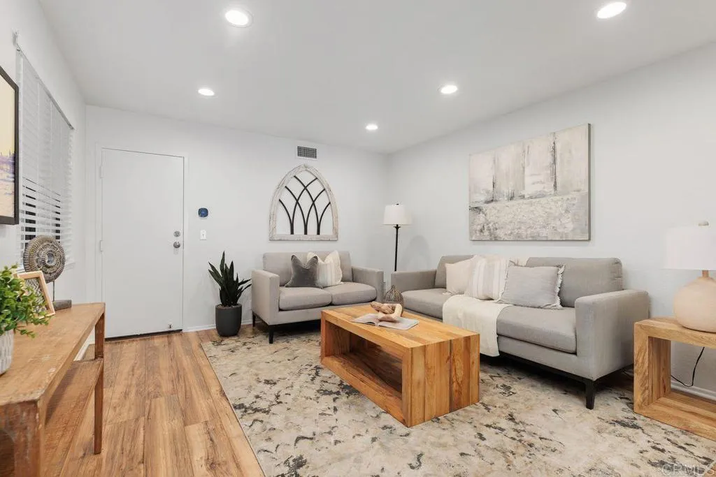 https://cdn.realtyfeed.com/cdn/127/306365070/2ef6b36630f7ef6b1a27dde71ef4b5bf.webp