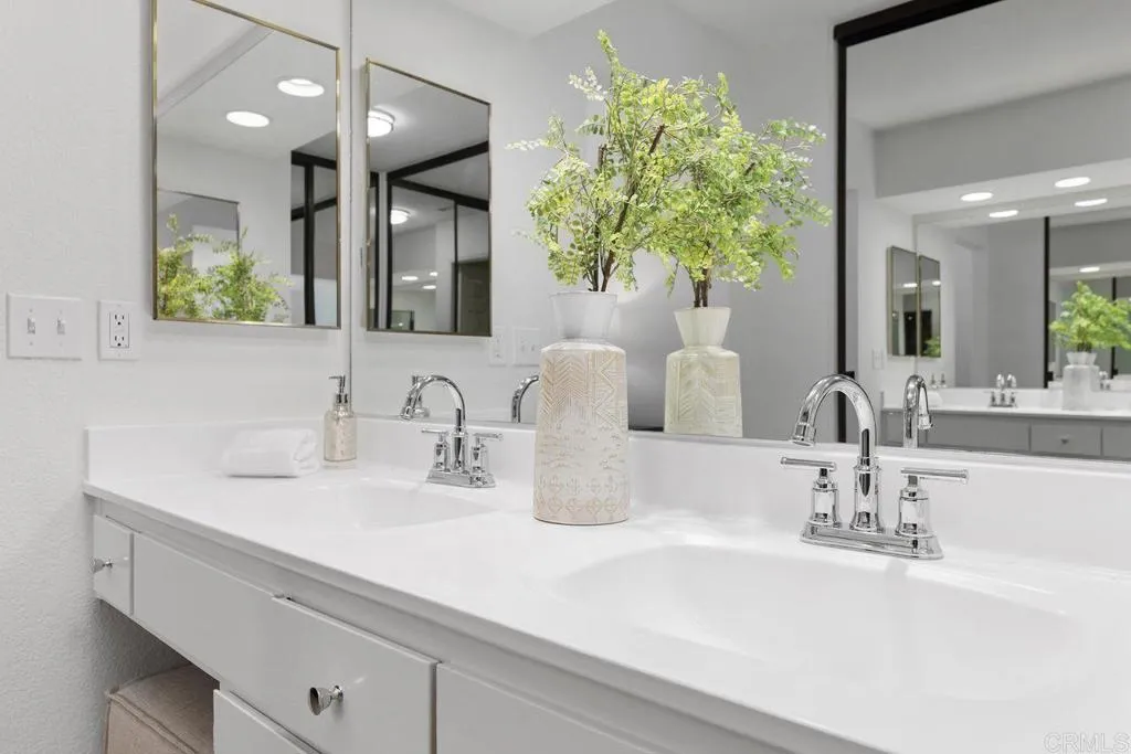 https://cdn.realtyfeed.com/cdn/127/306365070/f0011826f78b6b37520f430292f75ab8.webp